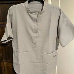 LIMITED EDITION FIGS SCRUB SET. CEMENT GRAY COLOR.